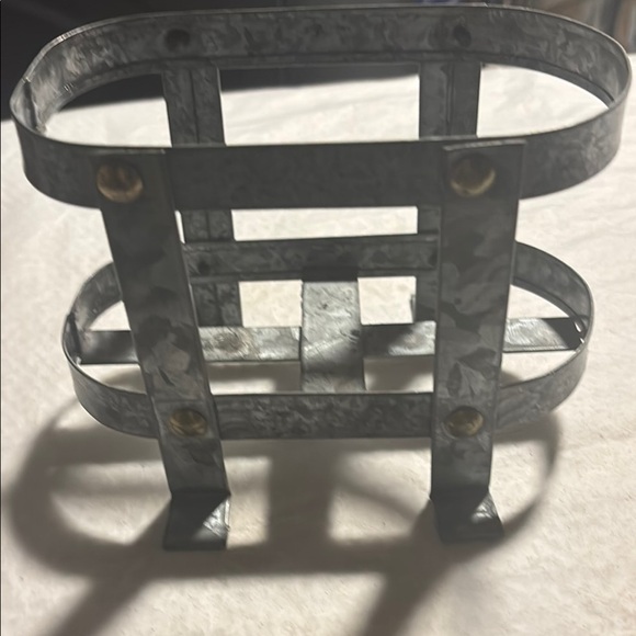 Metal Soap Holder with Black and White Accents - Picture 8 of 16